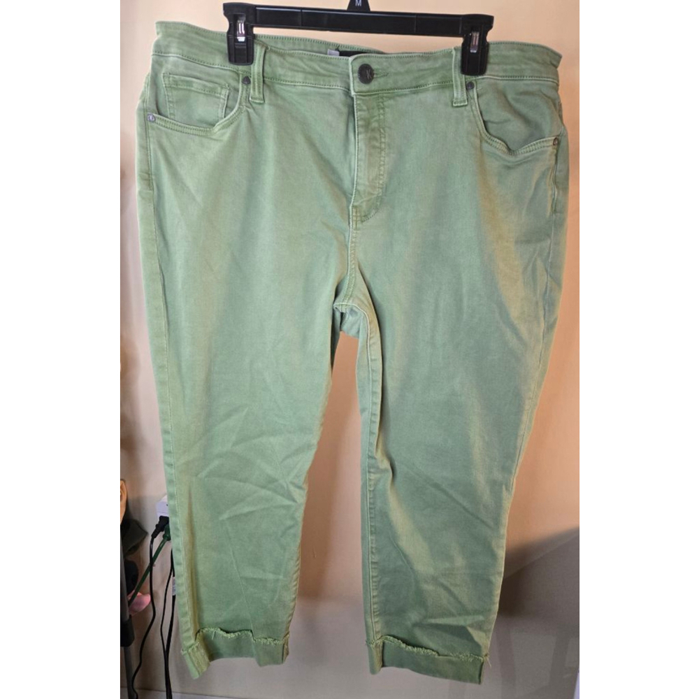 Women's KUT from the Kloth Plus 18W Green Amy Crop Straight Leg Jeans
